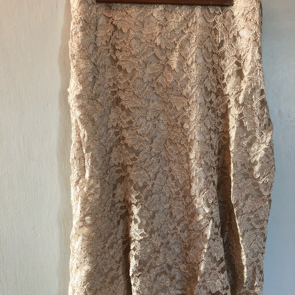 Motherhood Maternity lace skirt
